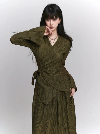 Dark Retro Waist Top + Loose Long Skirt