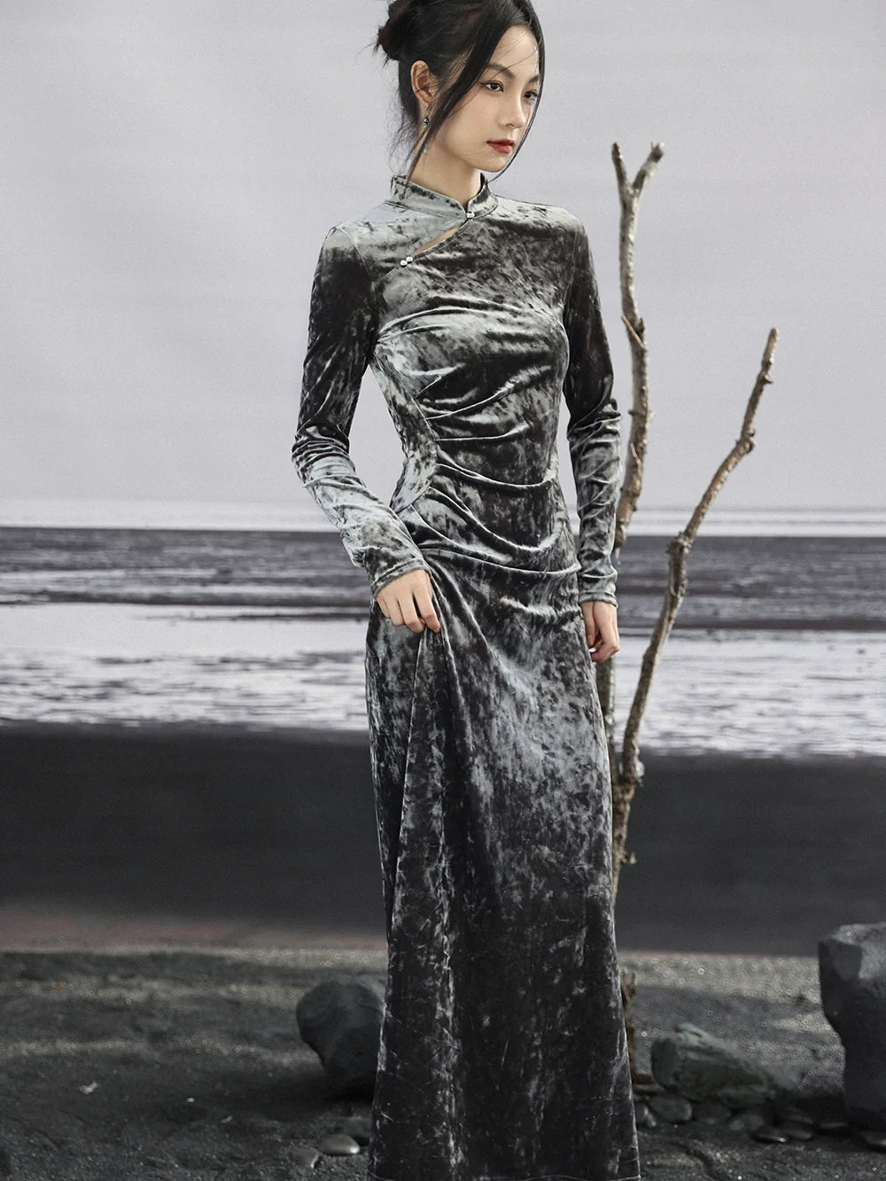 Chinese-style Gold Diamond Velvet Dress