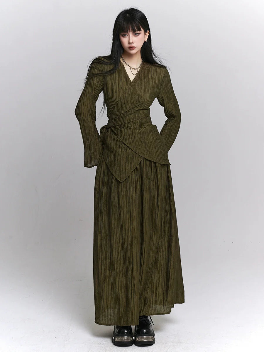 Dark Retro Waist Top + Loose Long Skirt