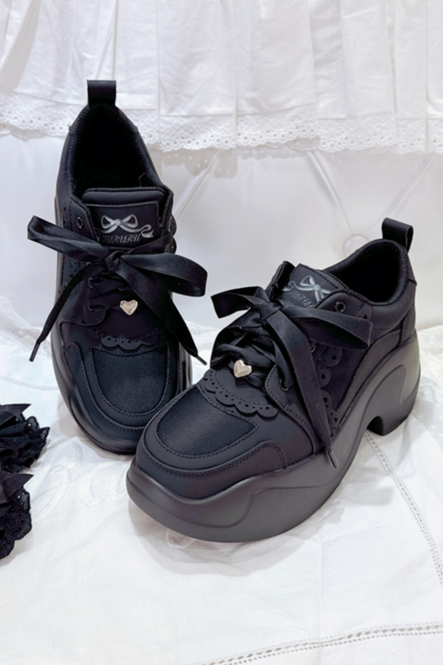 Ribbon Heart Lace Platform Sneakers
