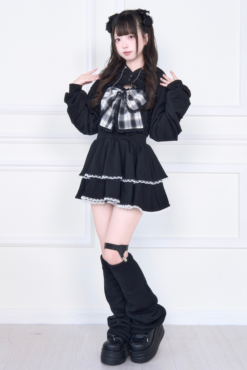 Ribbon Vest + Short Sweatshirt