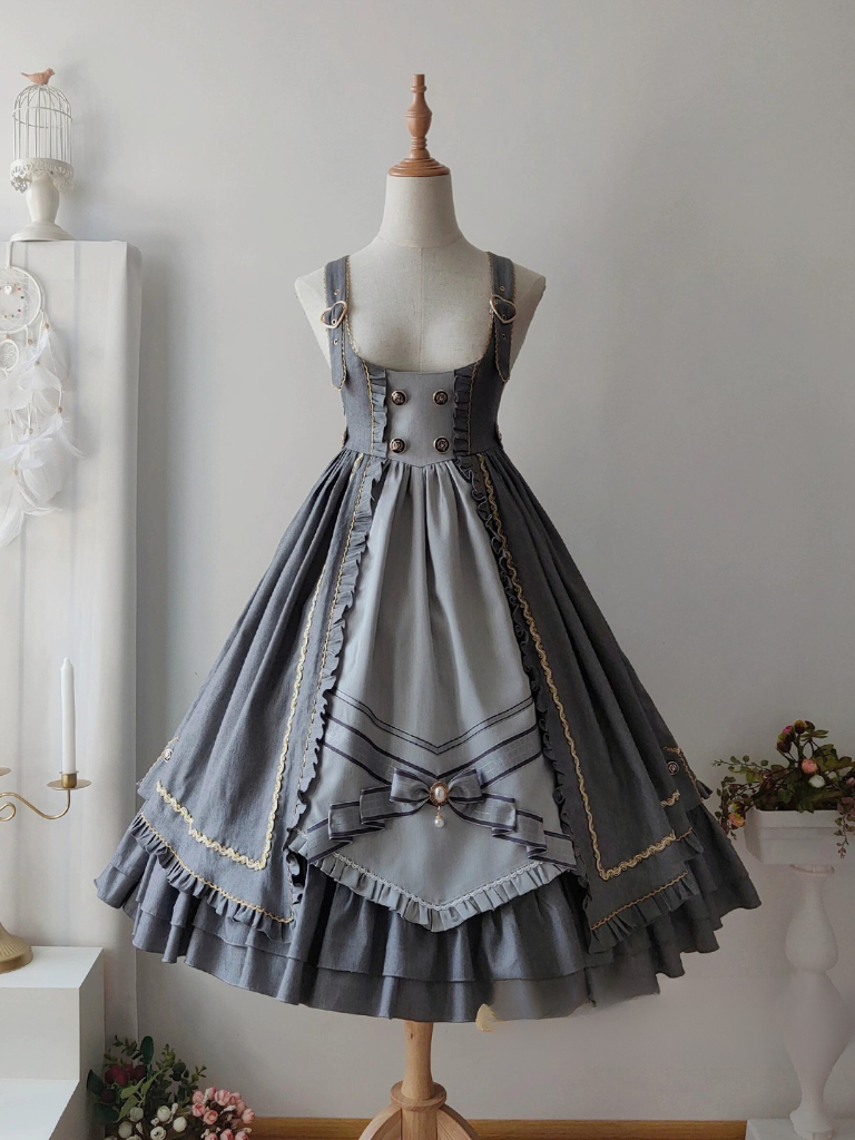 Wears Letter Ruffle Ribbon Cape Suit