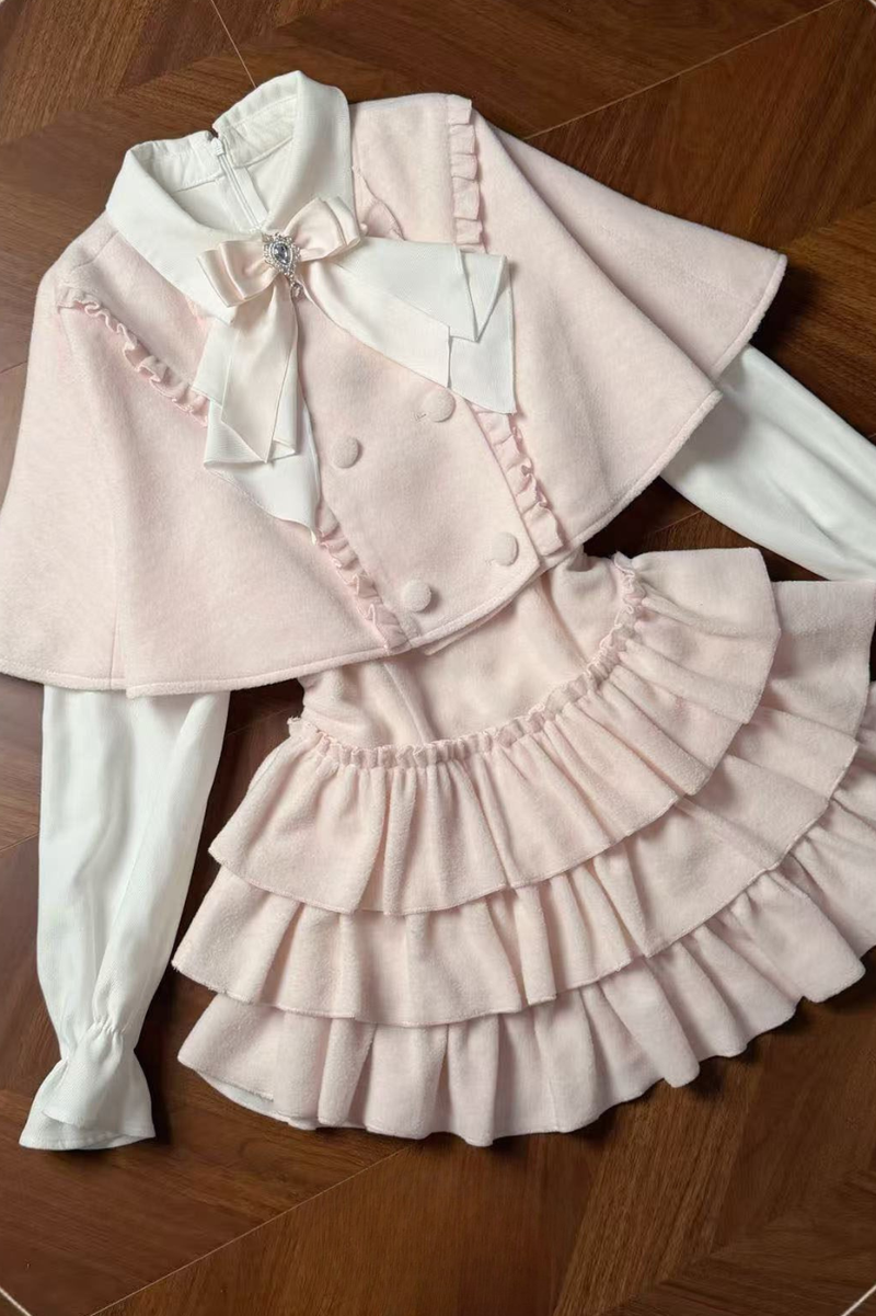 Girly Dress + Cape