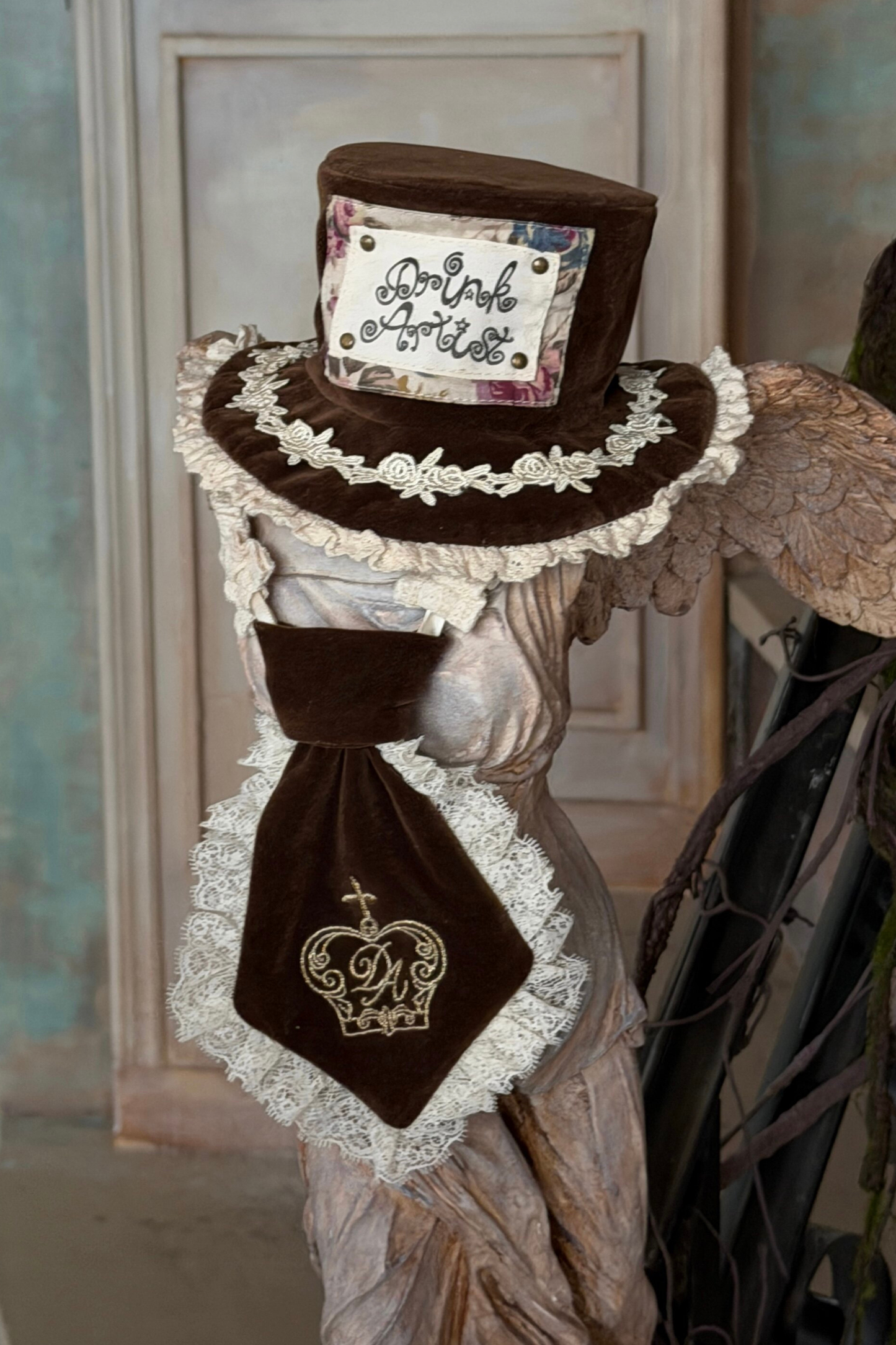 Wine Meat Market Top Hat + Tie