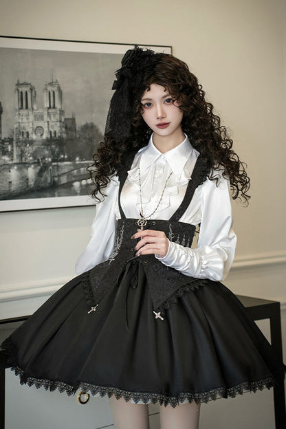 Subtly Elegant Dress with a Refined Vintage Look