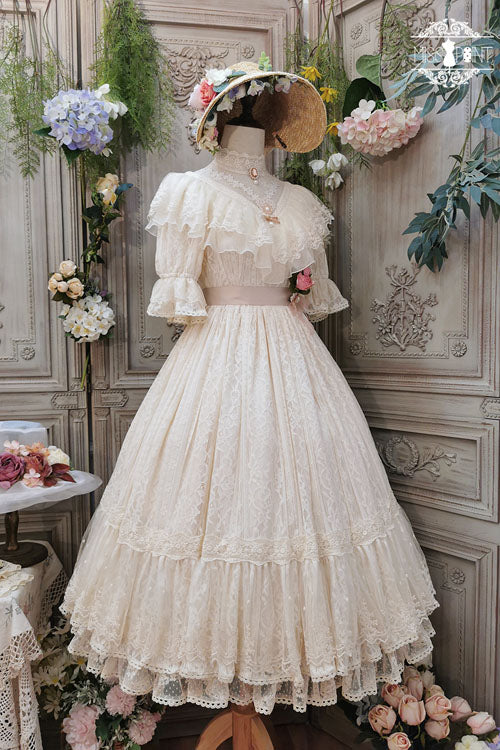 Beautifully Crafted Dress in a Classic Style