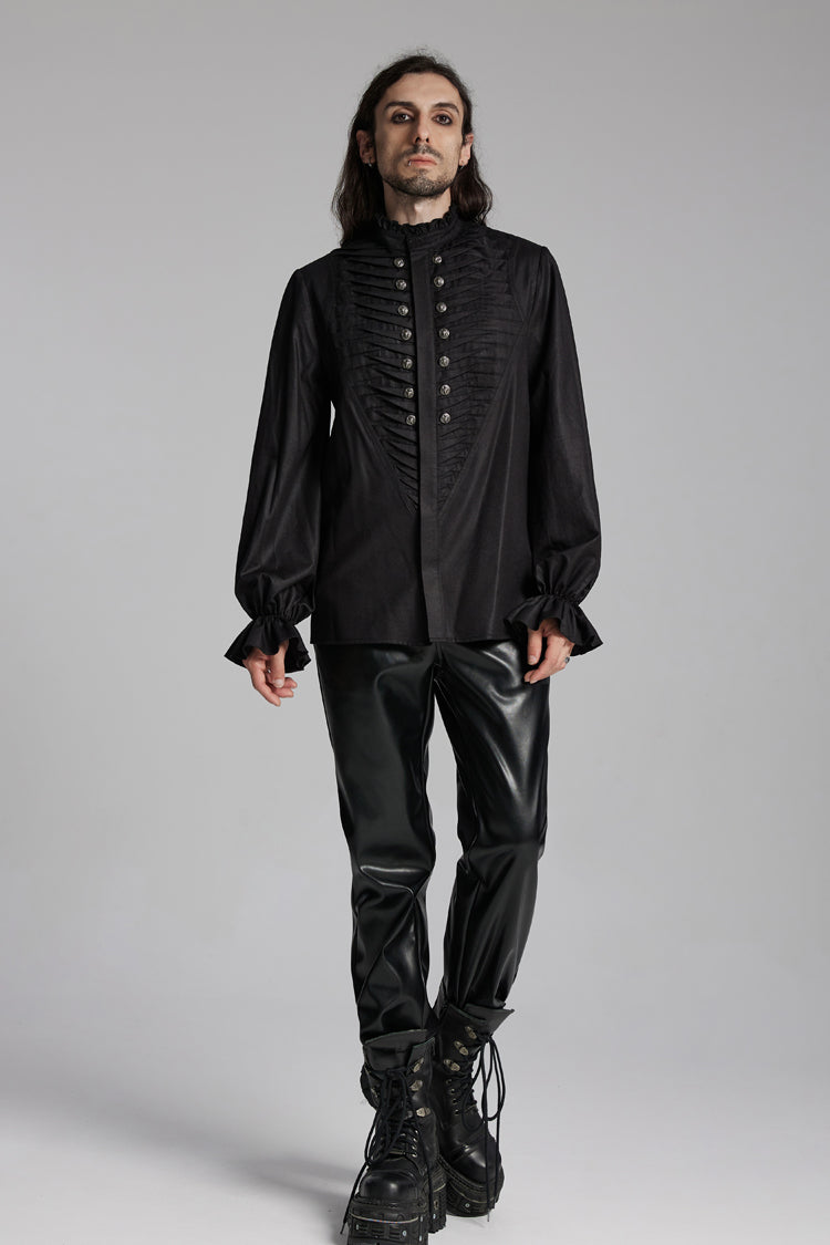 Beautifully Crafted Blouse in a Classic Style