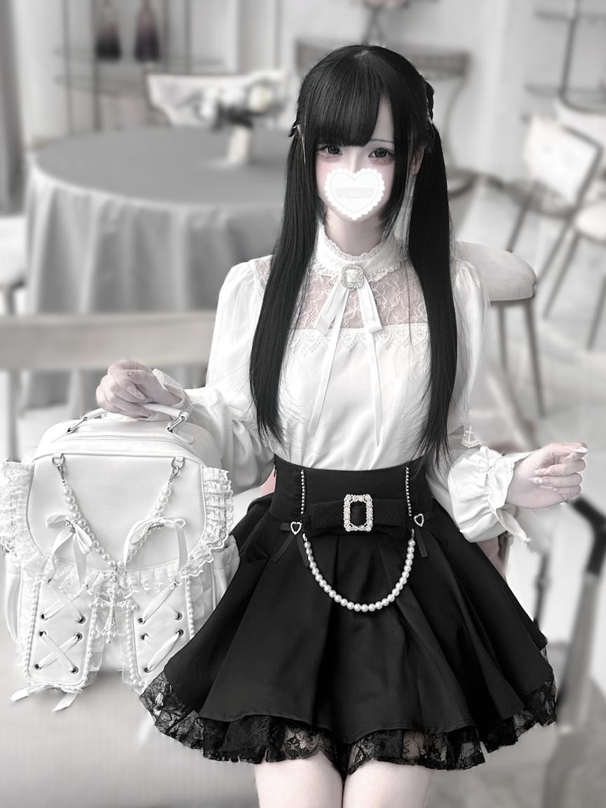 [pre-order] Mine Series Clear Lace Ribbon Top + Pearl Skirt Set