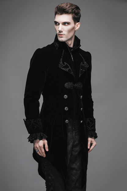Beautifully Finished Coat in a Timeless Design