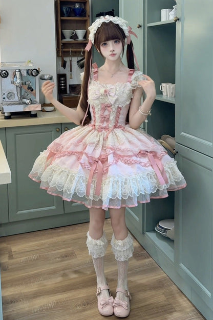 Finely Styled Dress with a Classic Vintage Look