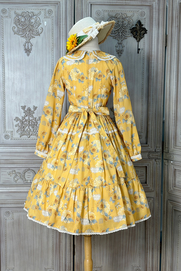 Finely Styled Dress with a Classic Vintage Look