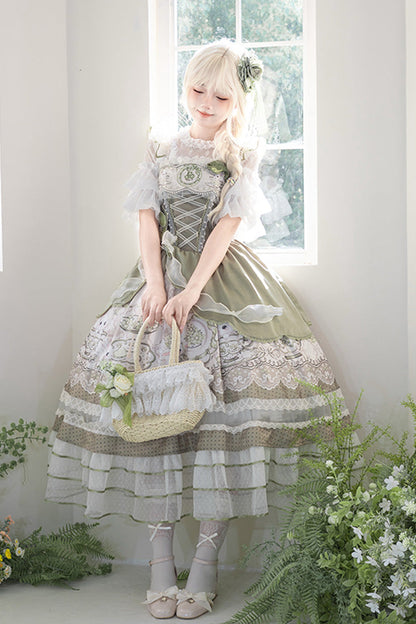 Subtly Elegant Dress with a Refined Vintage Look