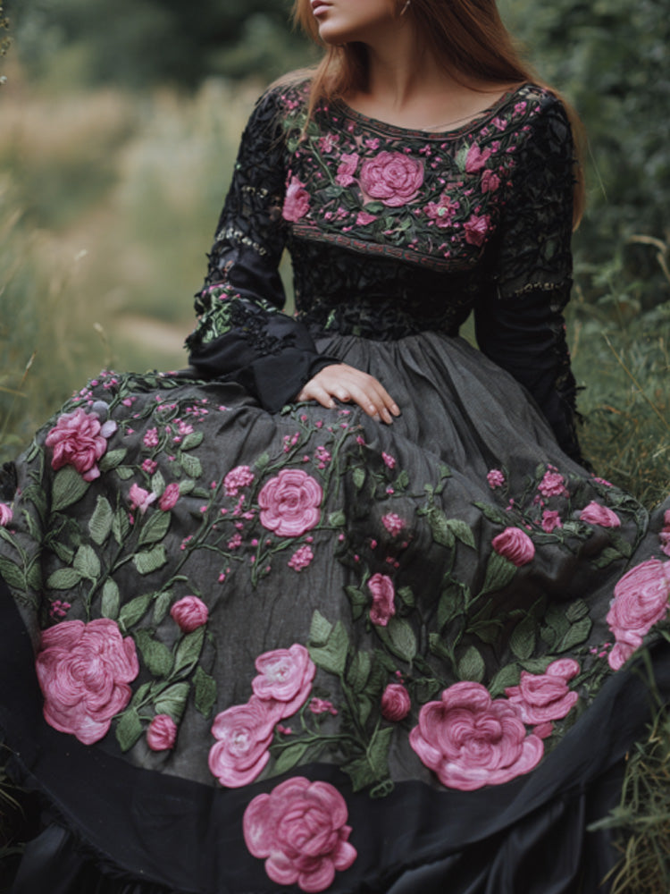 Beautifully Finished Dress in a Timeless Design