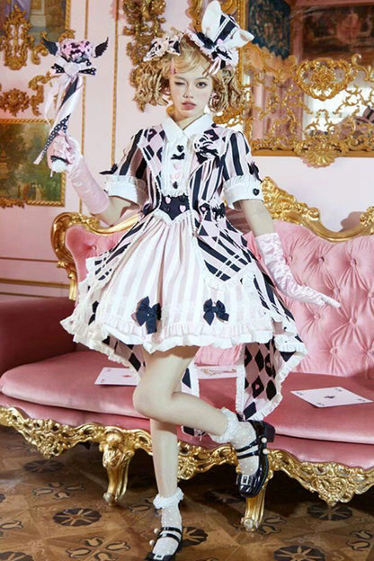 Subtly Elegant Dress with a Refined Vintage Look