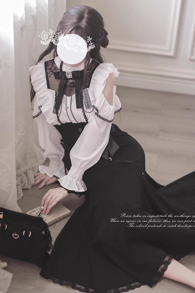 Finely Styled Dress with a Classic Vintage Look