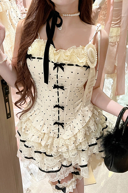 Subtly Elegant Garment with a Refined Vintage Look