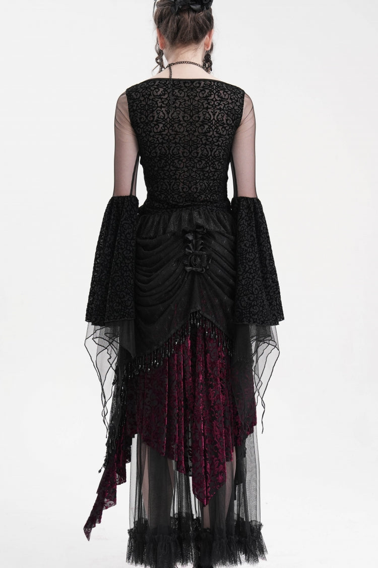 Finely Styled Garment with a Classic Vintage Look