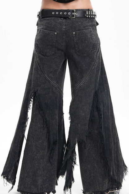 Thoughtfully Designed Pants in a Timeless Style