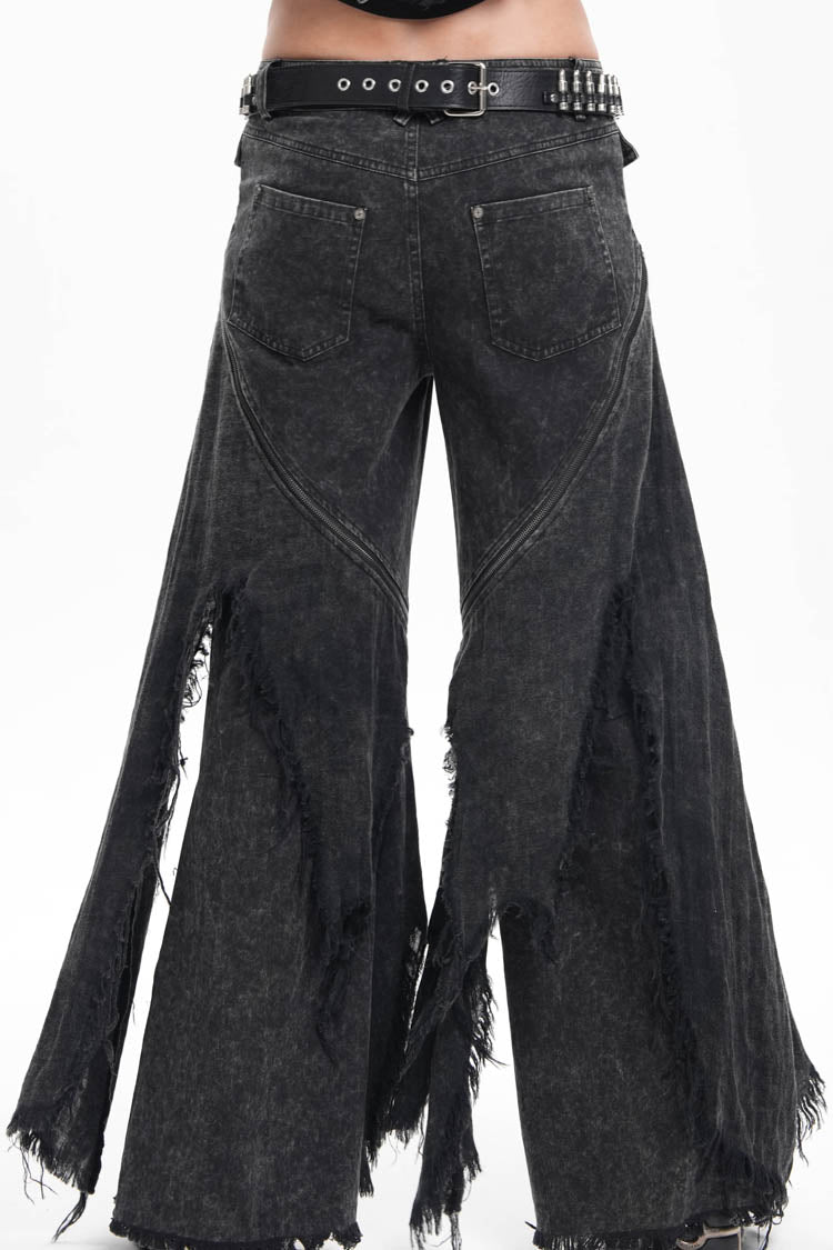 Thoughtfully Designed Pants in a Timeless Style