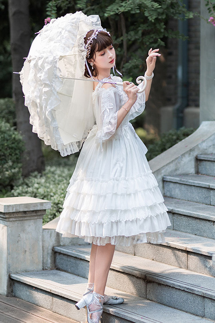Subtly Elegant Dress with a Refined Vintage Look