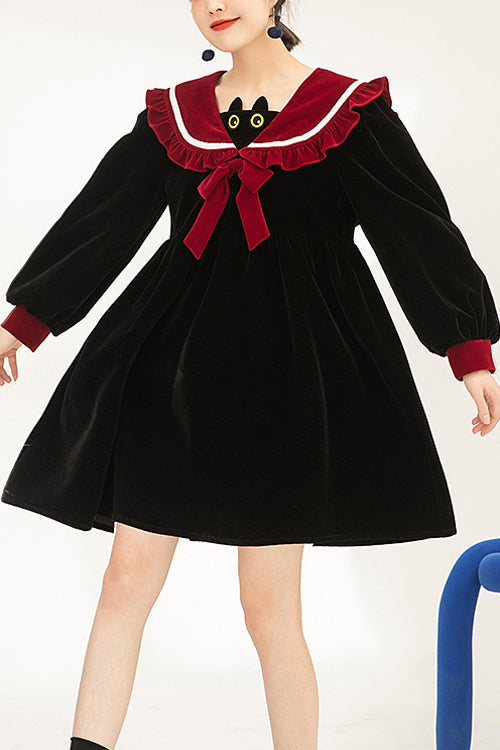 Classic Vintage Dress with a Flattering Fit