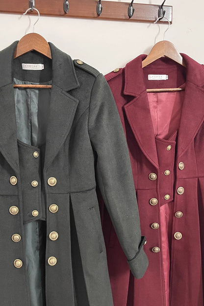 Effortlessly Elegant Coat with a Timeless Design