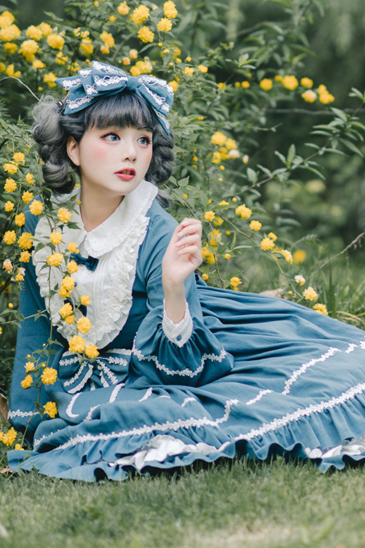 Subtly Elegant Dress with a Refined Vintage Look
