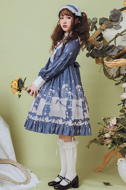 Beautifully Crafted Dress in a Classic Style