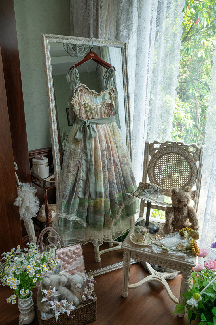 Subtly Elegant Dress with a Refined Vintage Look
