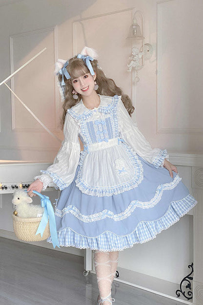 Subtly Elegant Dress with a Refined Vintage Look