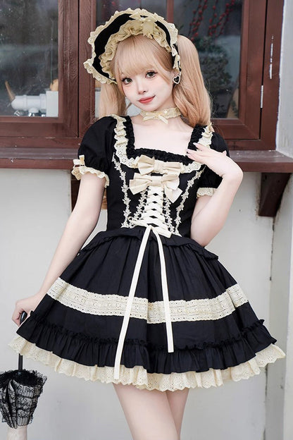Beautifully Finished Dress in a Timeless Design