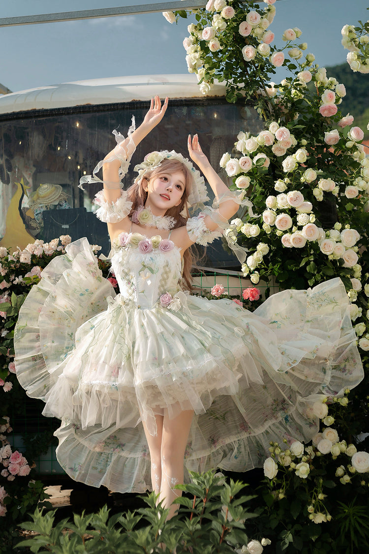Finely Styled Dress with a Classic Vintage Look