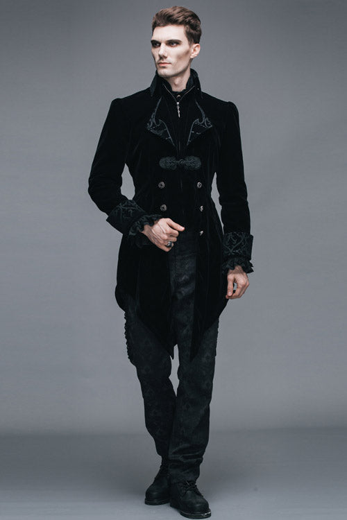 Beautifully Finished Coat in a Timeless Design