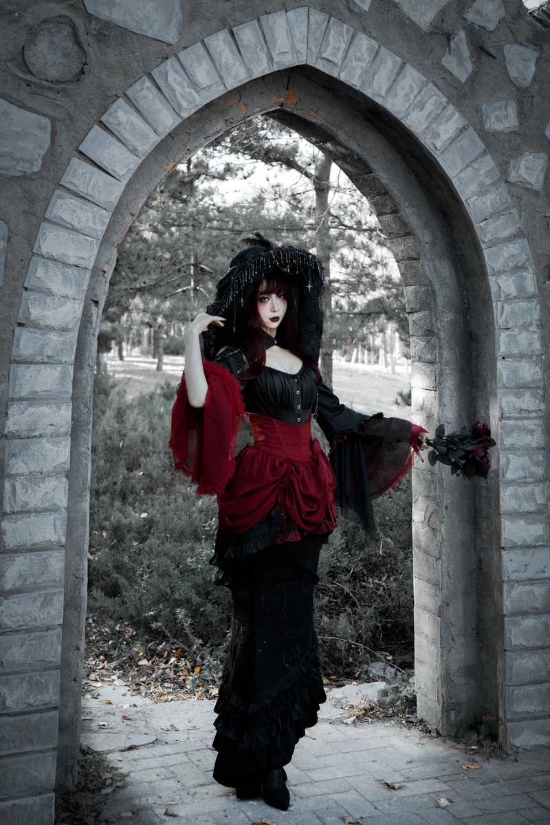 Dark Flower Gothic Lolita Set