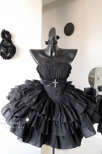 Classic Vintage Dress with a Flattering Fit