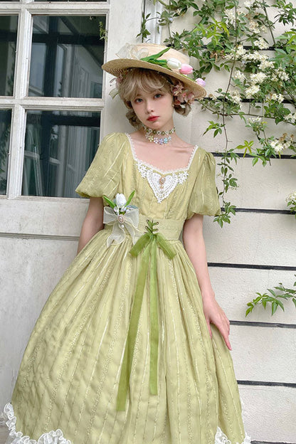 Classic Designed Dress in a Timeless Cut