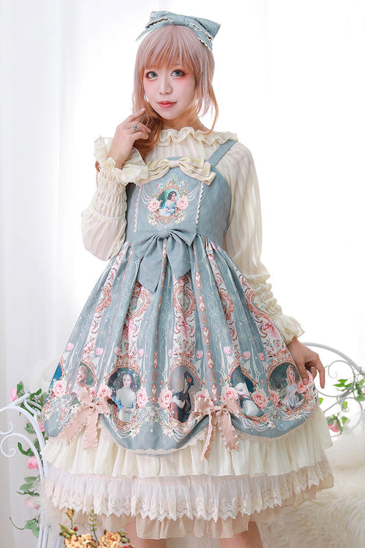 Finely Styled Dress with a Classic Vintage Look