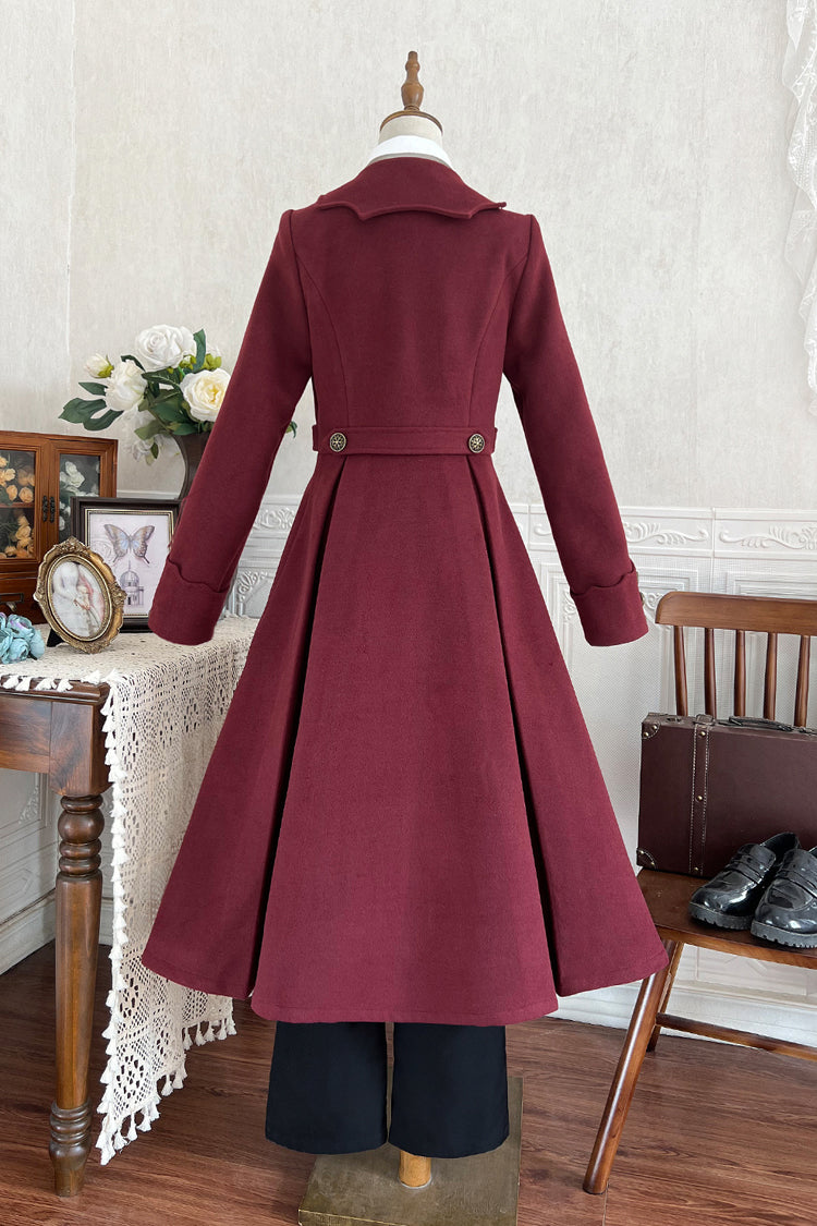 Beautifully Finished Coat in a Timeless Design