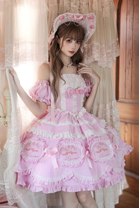 Finely Styled Dress with a Classic Vintage Look