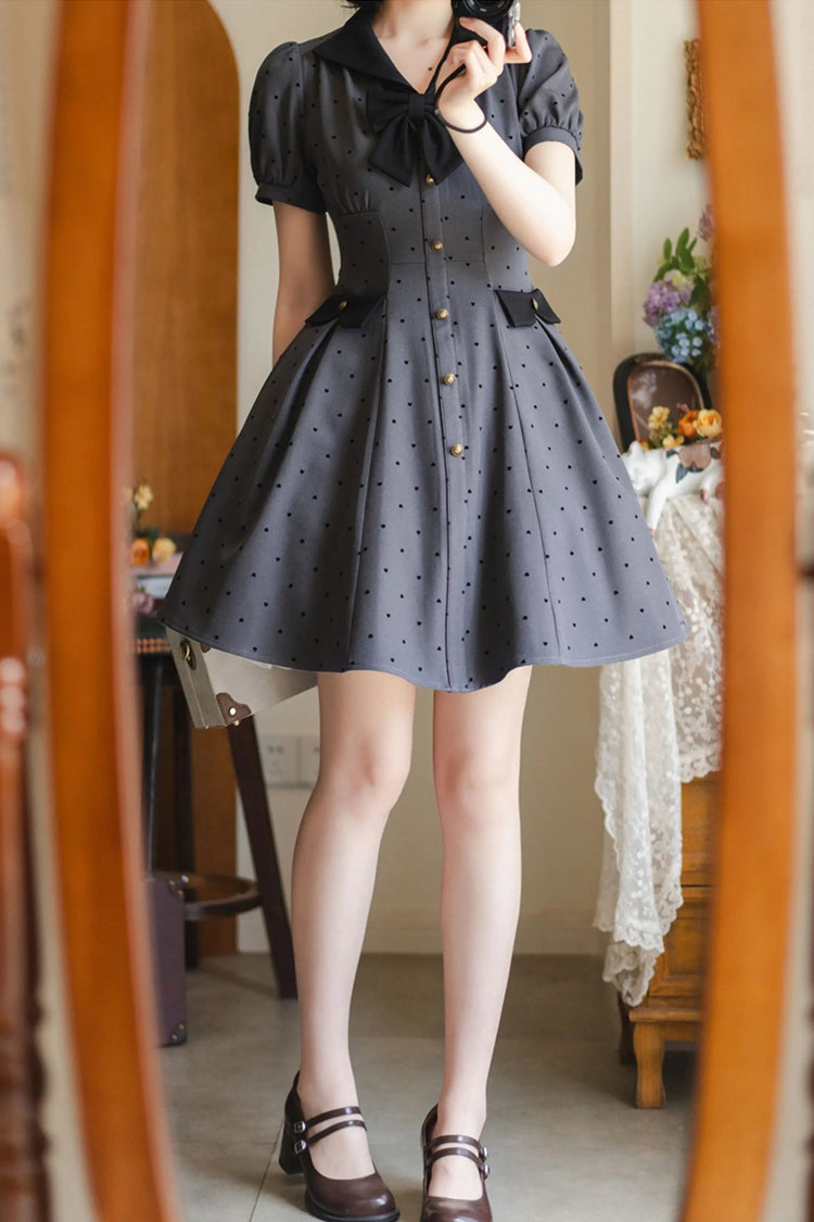 Subtly Elegant Dress with a Refined Vintage Look