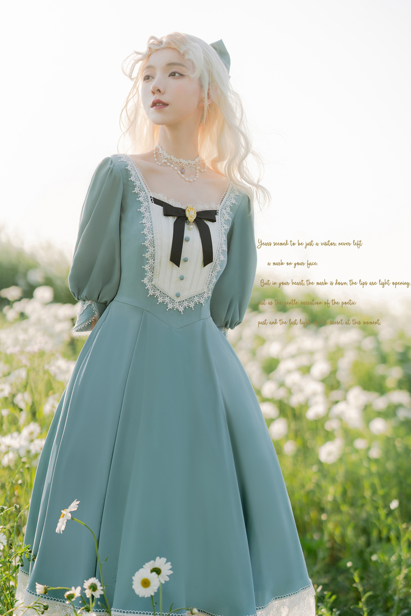 Retro Lace Classic Lolita Dress