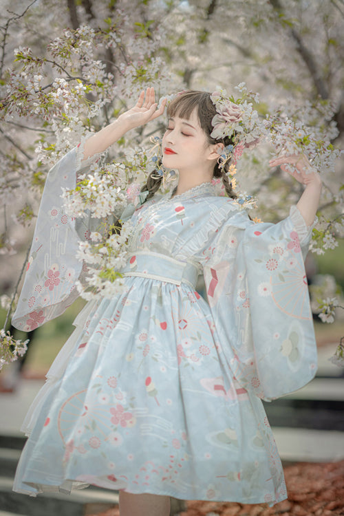 Subtly Elegant Dress with a Refined Vintage Look