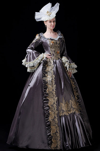 Finely Styled Dress with a Classic Vintage Look