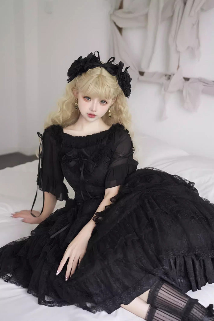 Beautifully Finished Dress in a Timeless Design