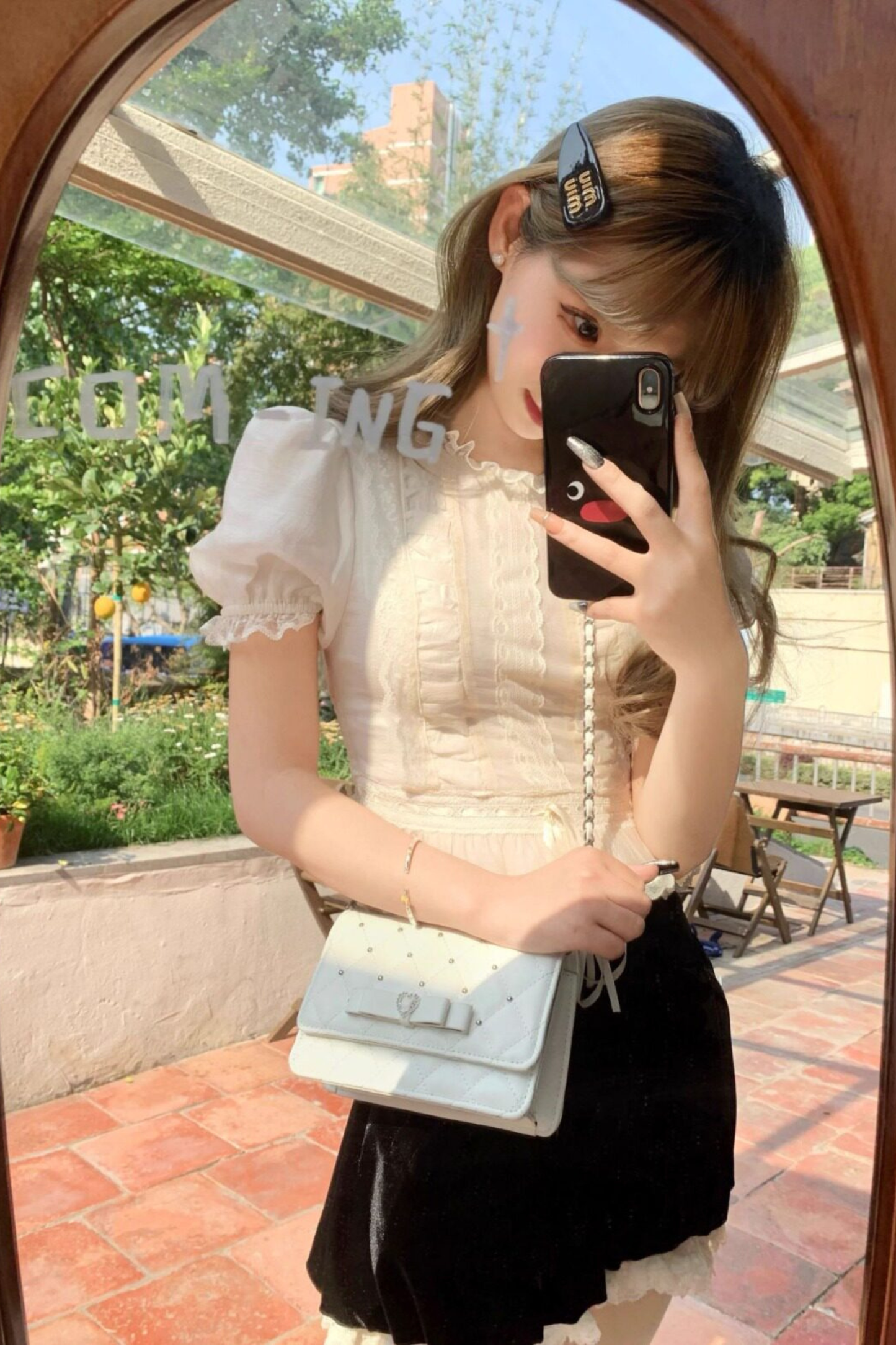 Rhinestone Bow Chain Bag