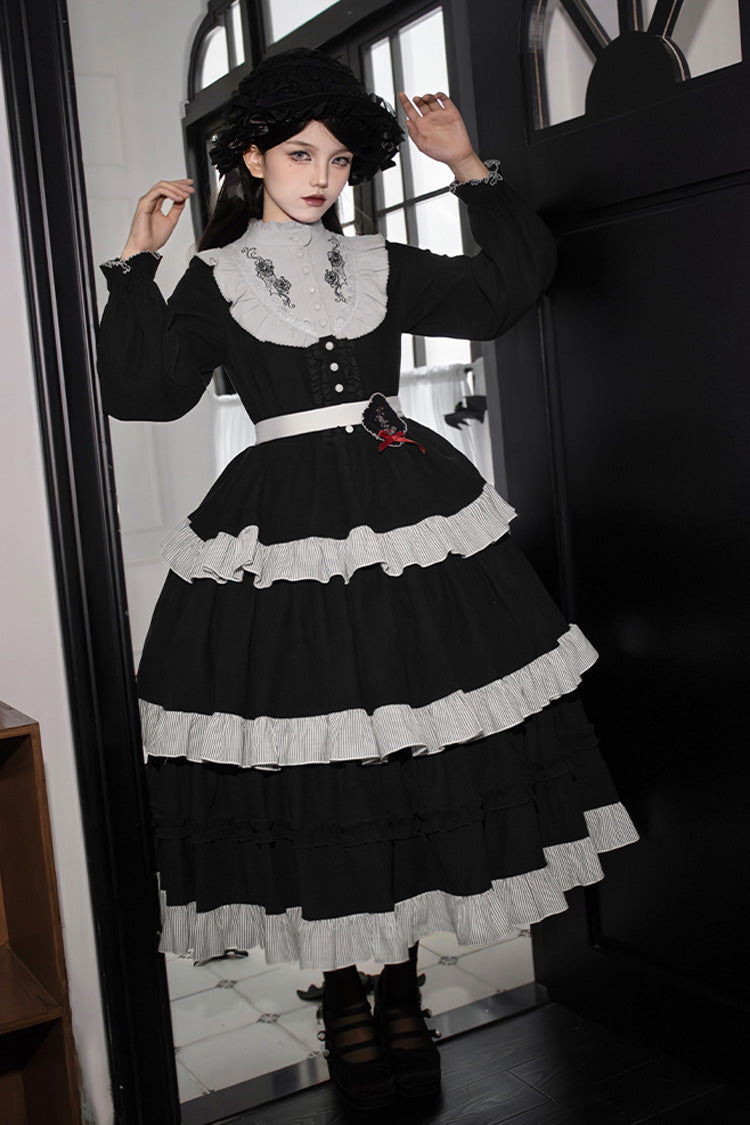 Subtly Elegant Dress with a Refined Vintage Look