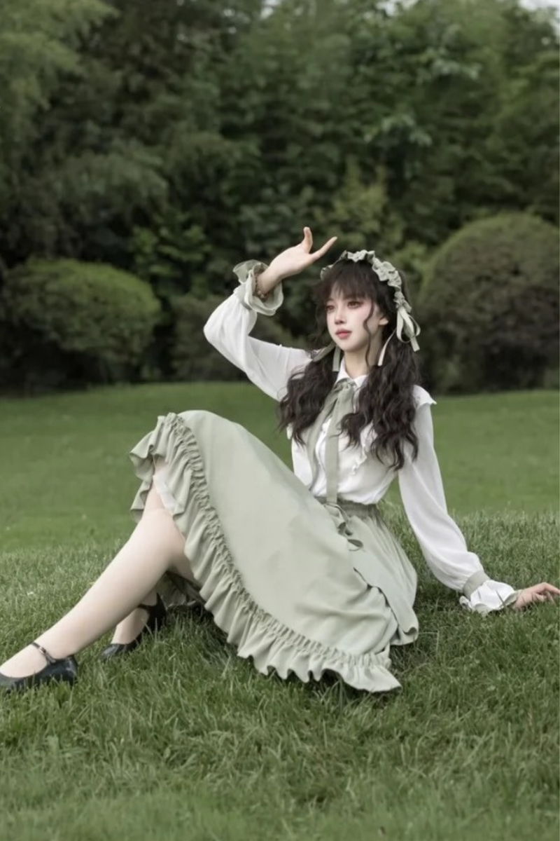Retro Ruffle Shirt + Flare Skirt + Tie