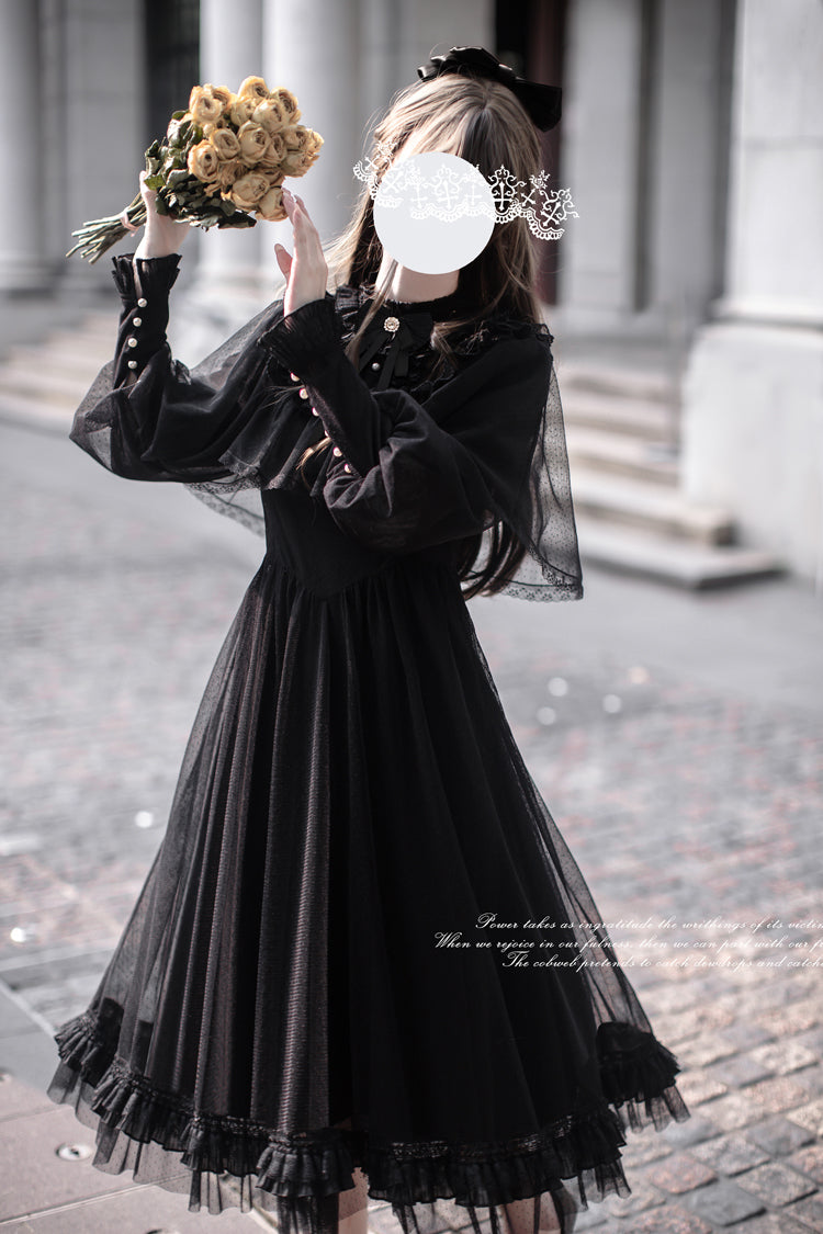 Subtly Elegant Dress with a Refined Vintage Look