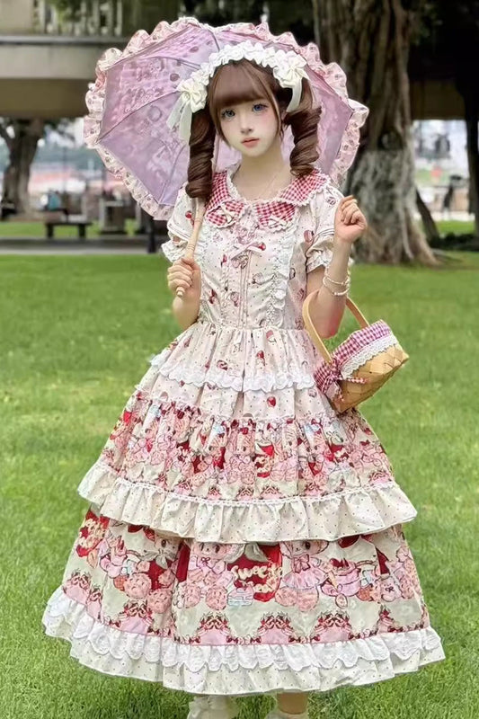 Finely Styled Dress with a Classic Vintage Look