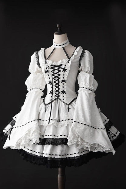 Beautifully Crafted Dress in a Classic Style